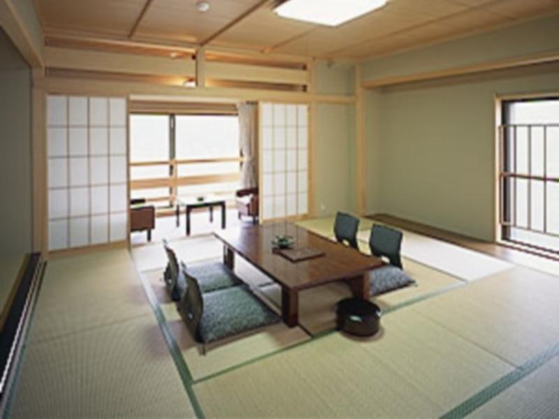 Kamikouchi Alpen Hotel Azumino Buitenkant foto